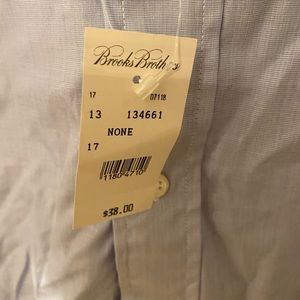 Short sleeve button down